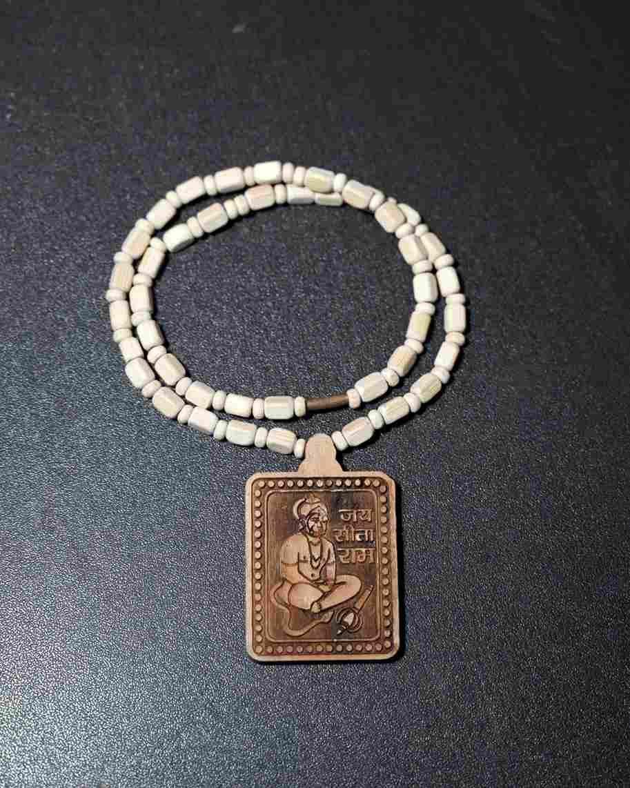 Tulsi Kanthi Mala With Hanuman Pendant for Men Wood Locket Set(Pack Of 1)